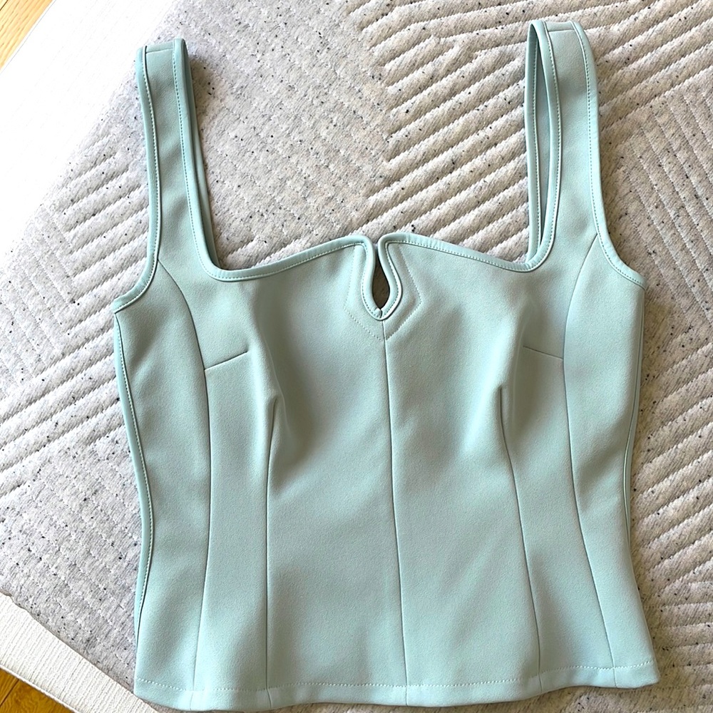 Paris Georgia top